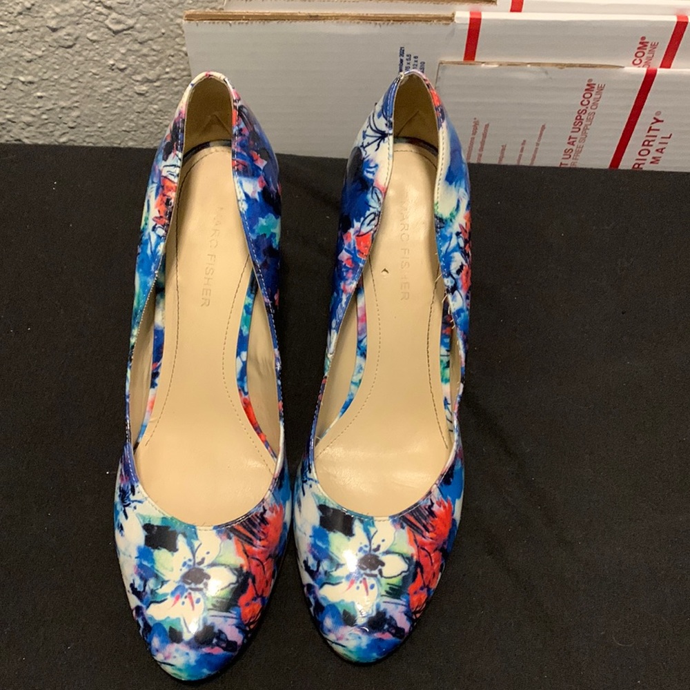 Marc Fisher multicolor heels